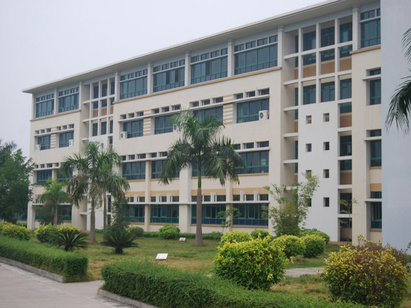 羅定實驗中學(xué)外墻翻新
